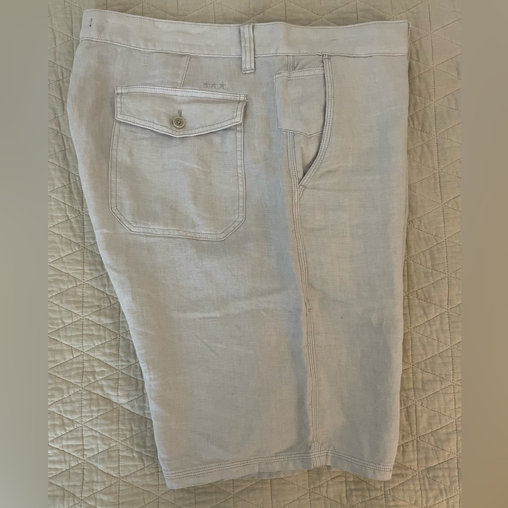 JOHN VARVATOS STAR USA Patch Pocket Flat Front Linen Shorts in Sand Size 38